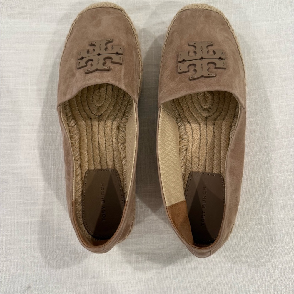 Tory Burch Tan Suede Espadrilles Flats Logo Size 10 NWT